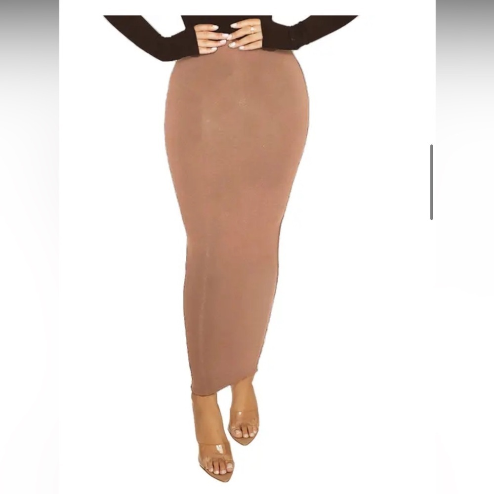 naked wardrobe Taupe Maxi Skirt